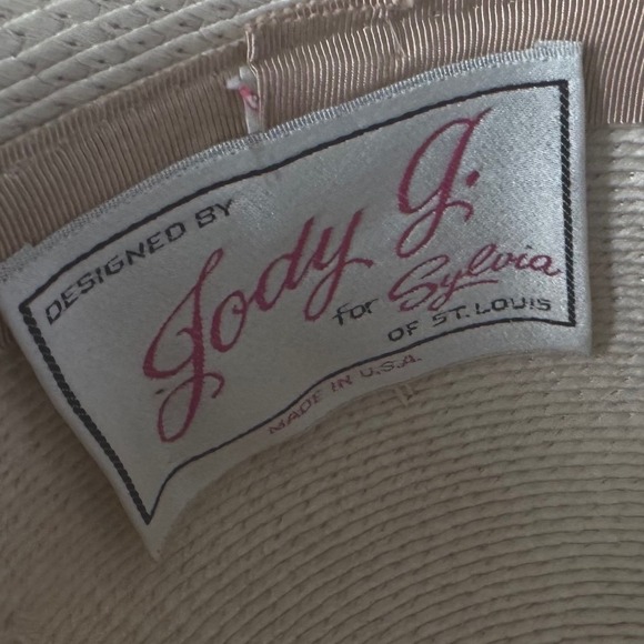 Joan Sylvia St Louis Vintage Cream  Dress Hat Organza Feather Derby Jody  G EUC